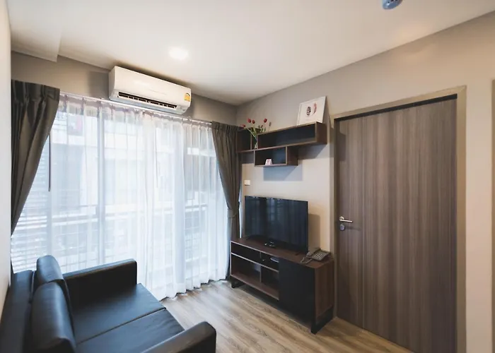 W2 Aparthotel 3*