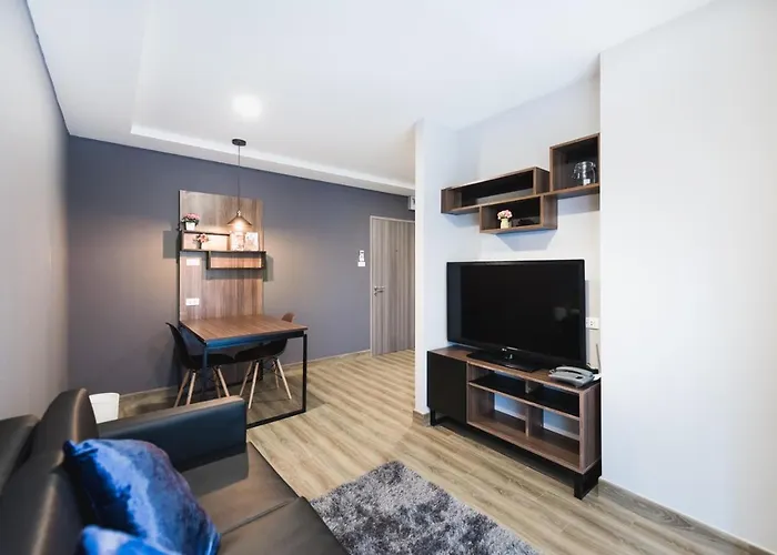 W2 Aparthotel